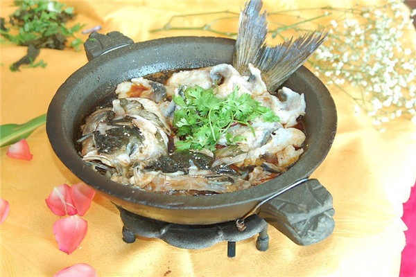 諸哥亮烤魚(yú)石鍋魚(yú)加盟