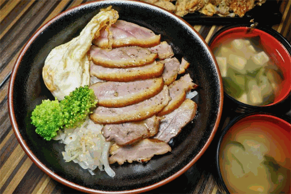 一樂(lè)燒肉丼飯