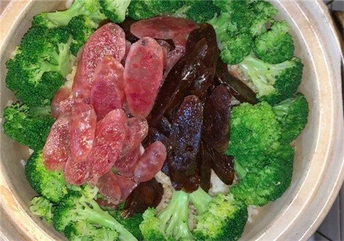 吉香居煲仔飯加盟