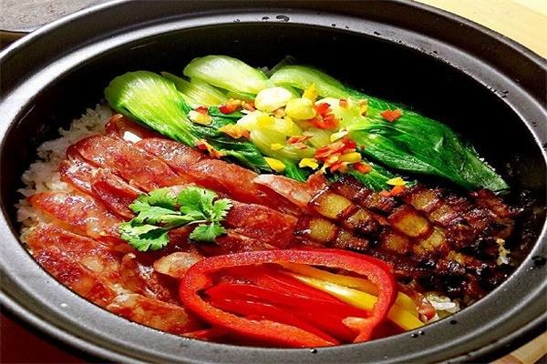 九記養(yǎng)生煲仔飯加盟