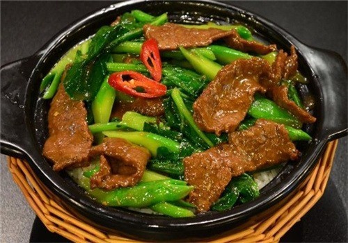 聯(lián)茂煲仔飯加盟