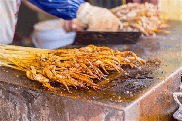 三籠子魷魚(yú)鐵板燒加盟