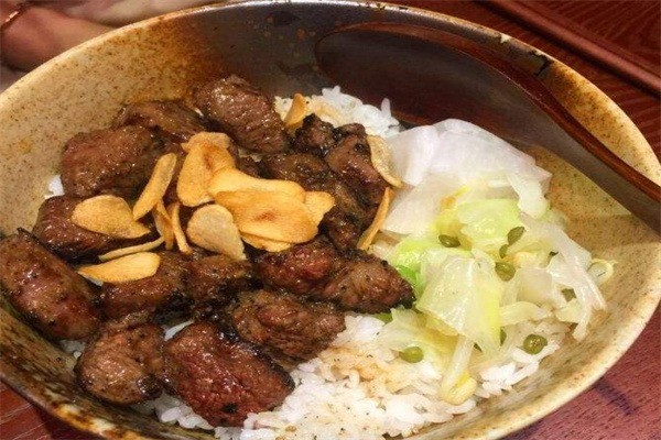 肉入魂燒肉丼飯加盟