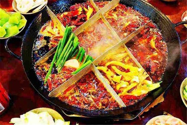 小饞嘴魚(yú)火鍋加盟