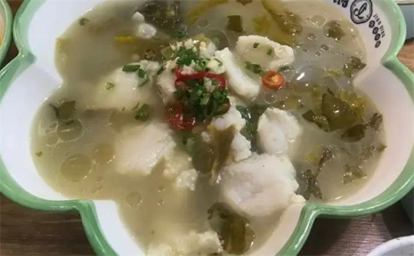 小魚號酸菜魚米飯