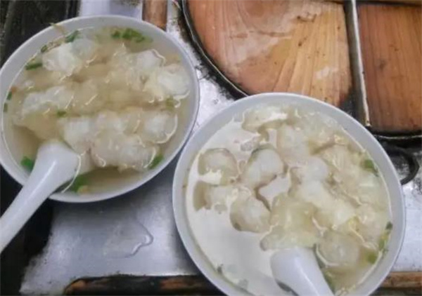 小挑餛飩