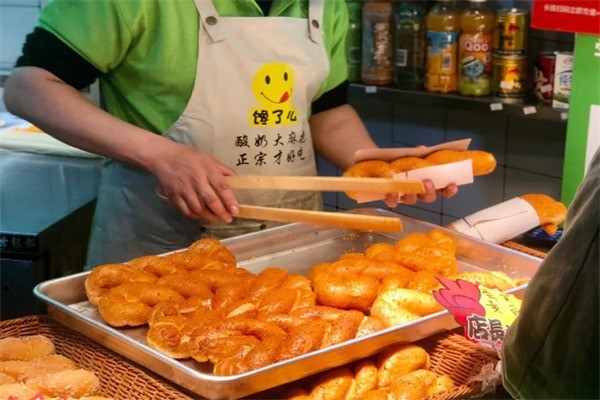 饞了么正宗酸奶麻花加盟