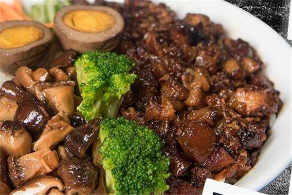 蘭公子臺(tái)式鹵肉飯