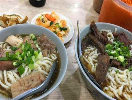 建宏牛肉面加盟