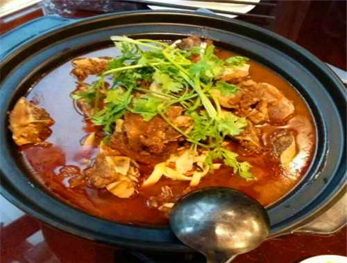 東南醇牛肉館加盟