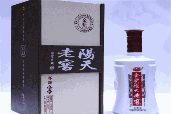 陽天酒業(yè)加盟