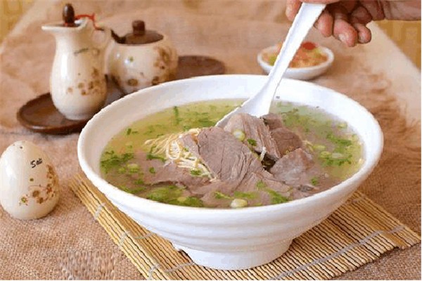 牛囤潮汕牛肉粿條湯