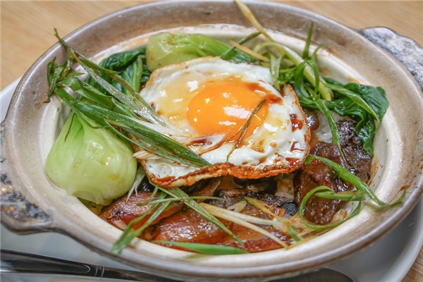 雄記客家粉面煲仔飯