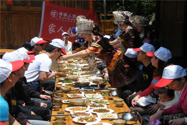 背簍人家湘菜館加盟