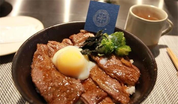 一樂燒肉丼飯