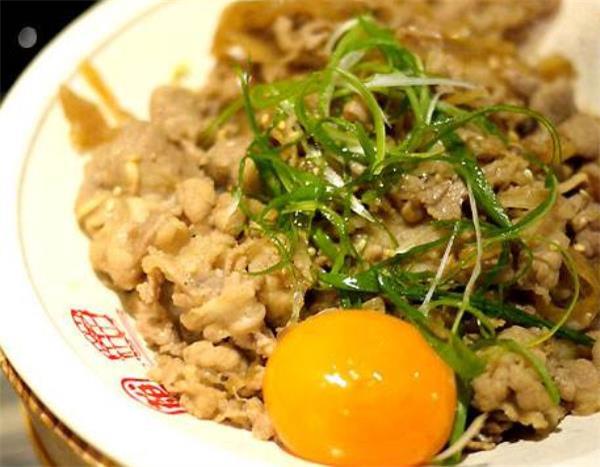 希食東牛丼飯怎么樣?特色美食，創(chuàng)業(yè)回報快