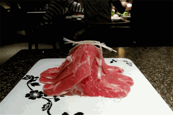 劉炭長(zhǎng)牛燒大塊肉