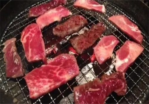 牛道烤肉加盟