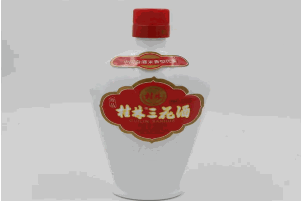 桂溶三花白酒