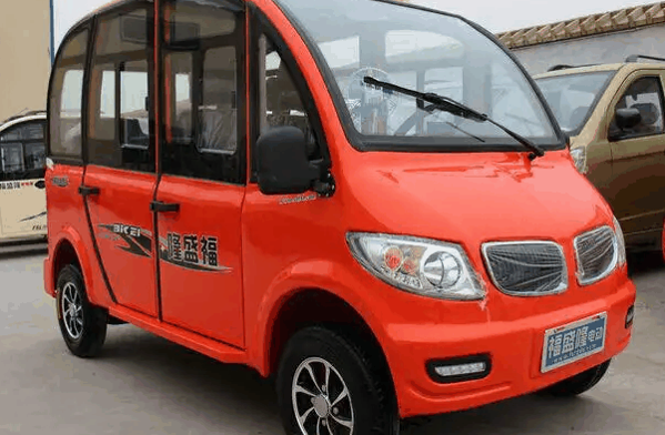 沃隆四輪電動(dòng)車