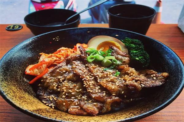 丼島の日式燒肉飯加盟