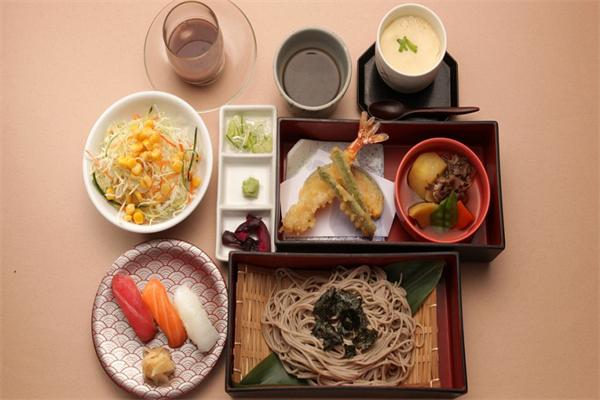 YAMMI日本料理加盟