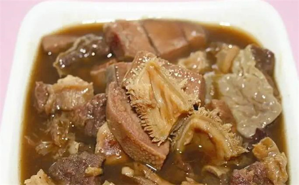 老西關(guān)牛雜湯