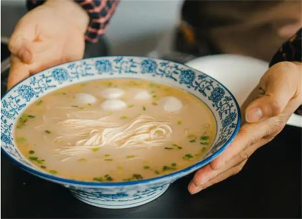 東臺(tái)魚湯面館