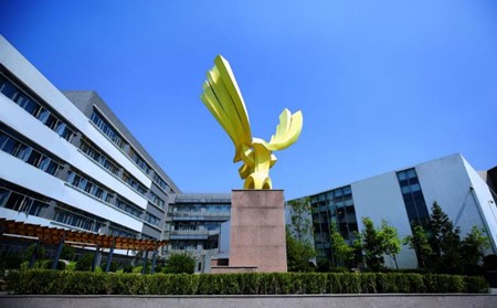 北京大學(xué)附中加盟